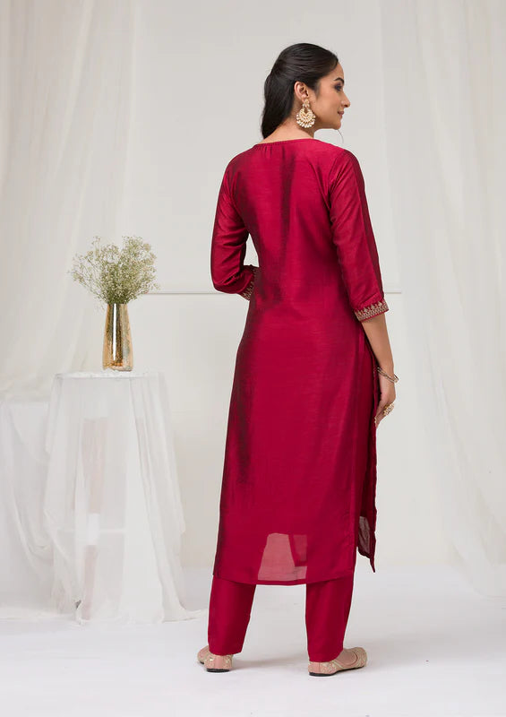 Maroon Soft Raw Silk Gold Zariwork Straight Kurta With Pant Regular And Dupatta
