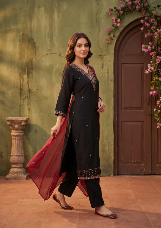 Black Semi Crepe Gold Zariwork Straight Kurta With Pant Regular And Dupatta
